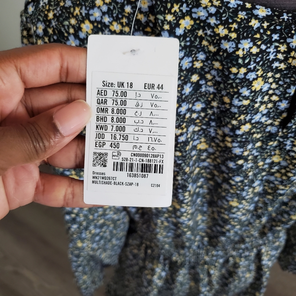 Max Maxi Dress - Picture 9 of 9
